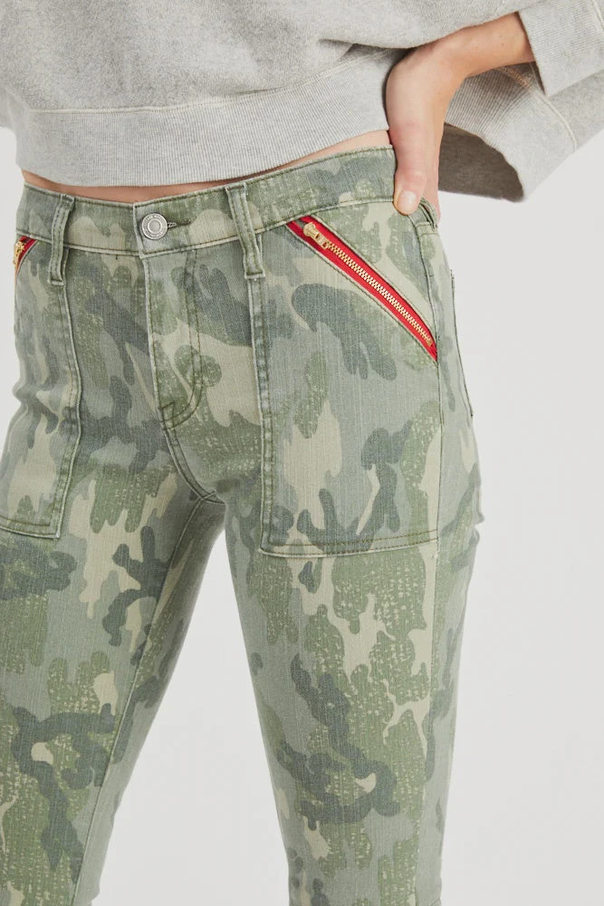 Etienne Marcel Womens Red Zipper Camo Jeans - Image 3