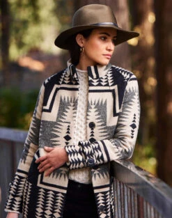 Pendleton W Black TIMBERLINE WOOL COAT TE244